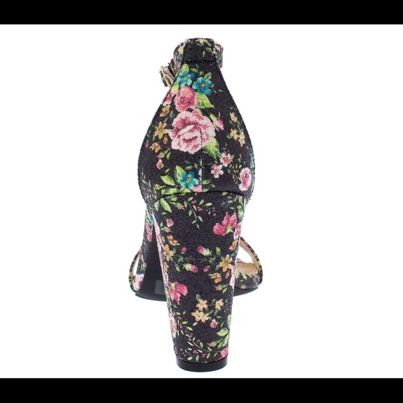 Tiffany 👡 - Picture 3 of 3